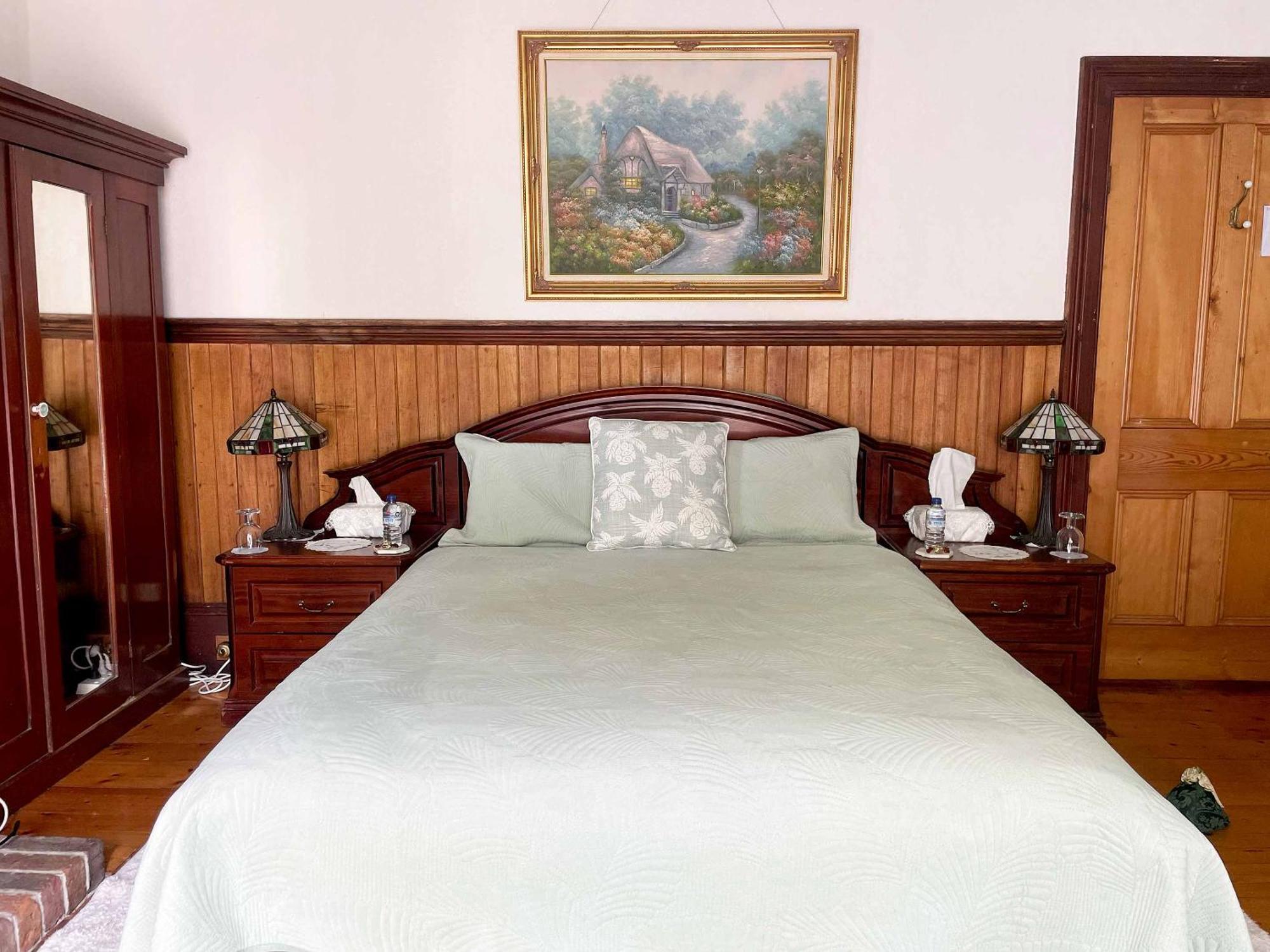 Stony Rise Cottage B&B Девонпорт Екстер'єр фото