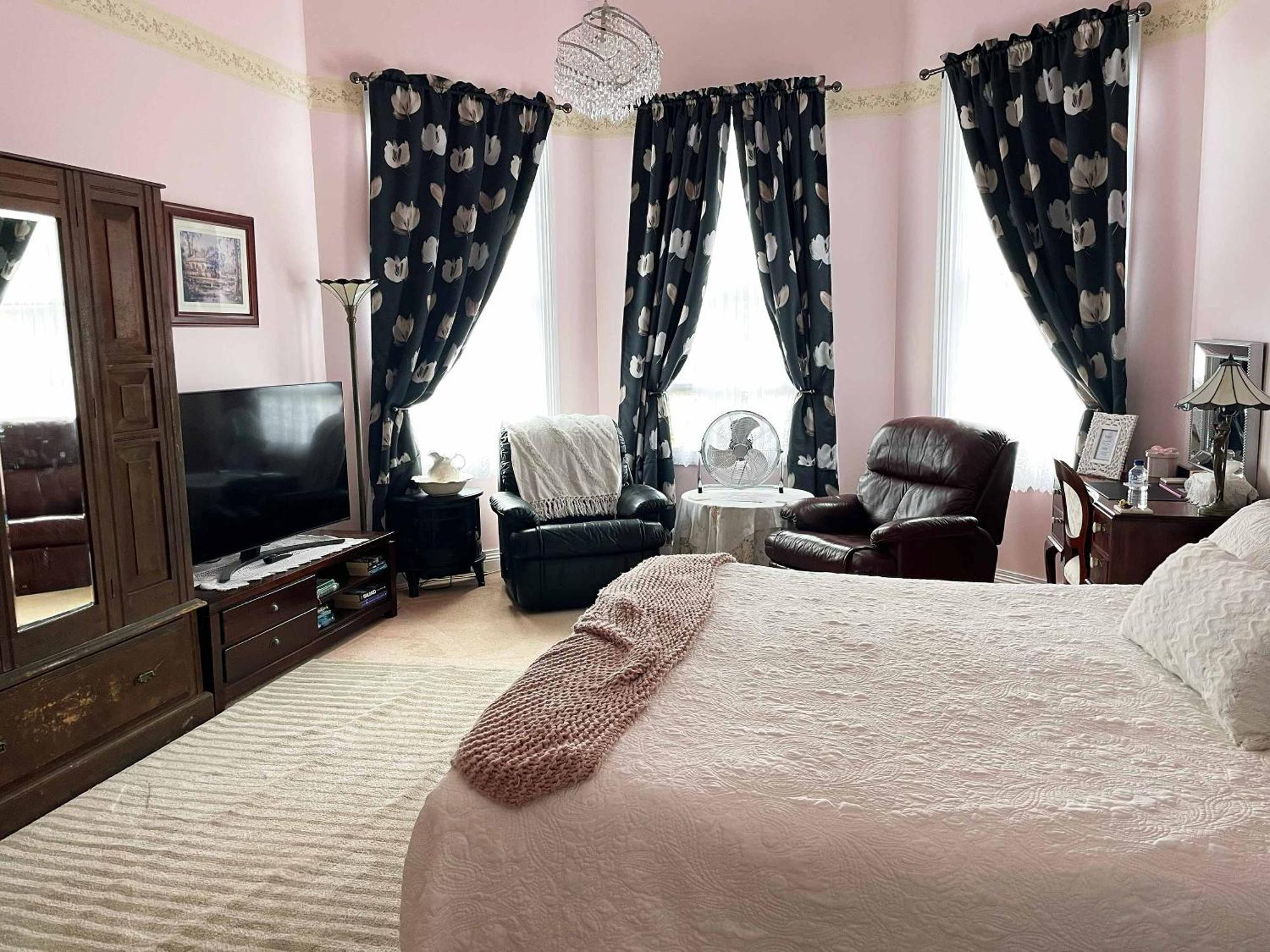 Stony Rise Cottage B&B Девонпорт Екстер'єр фото